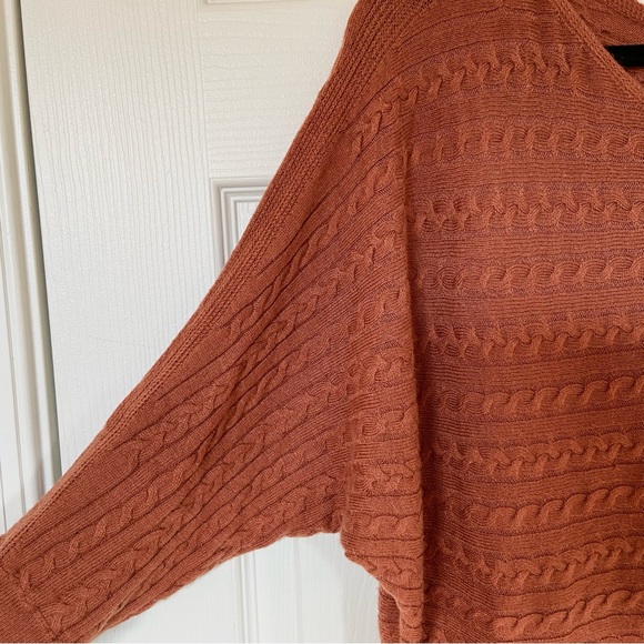 Market & Spruce Cable Knit Dolman Sweater - Picture 5 of 13